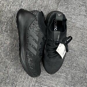 NEW ADIDAS RUNNING SNEAKERS PUREBOUNCE + SIZE 6